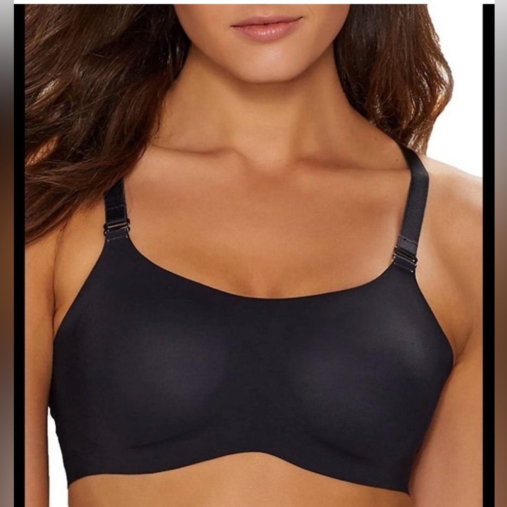 KNIX Evolution bra size 3 in black/nude. Unopened package.